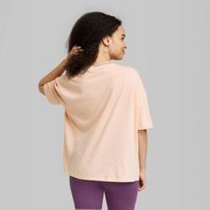 Women's Short Sleeve Relaxed Fit Graphic T-Shirta